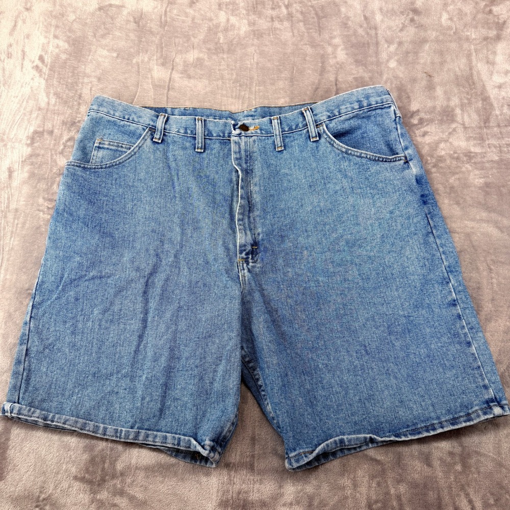 Wrangler Authentics Relaxed Fit Denim Shorts‎ Mens Size 44 Blue 606W1SM Med Wash